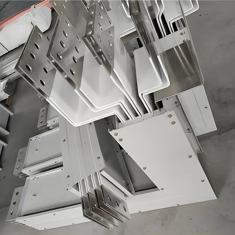 कॉपर कंडक्टर सैंडविच बसवे