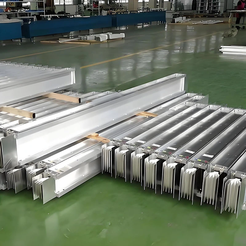 मध्यम धारा संलग्न बसवे